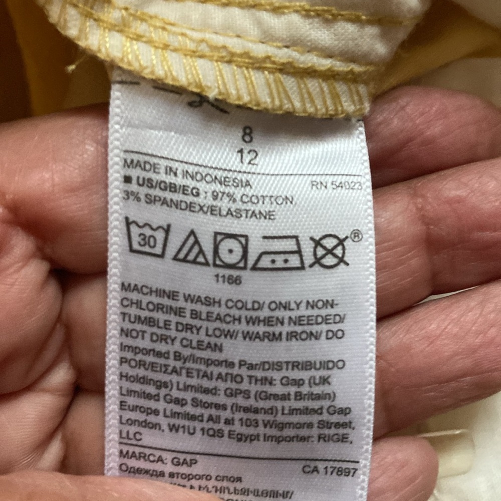 GAP - Picture 8 of 10